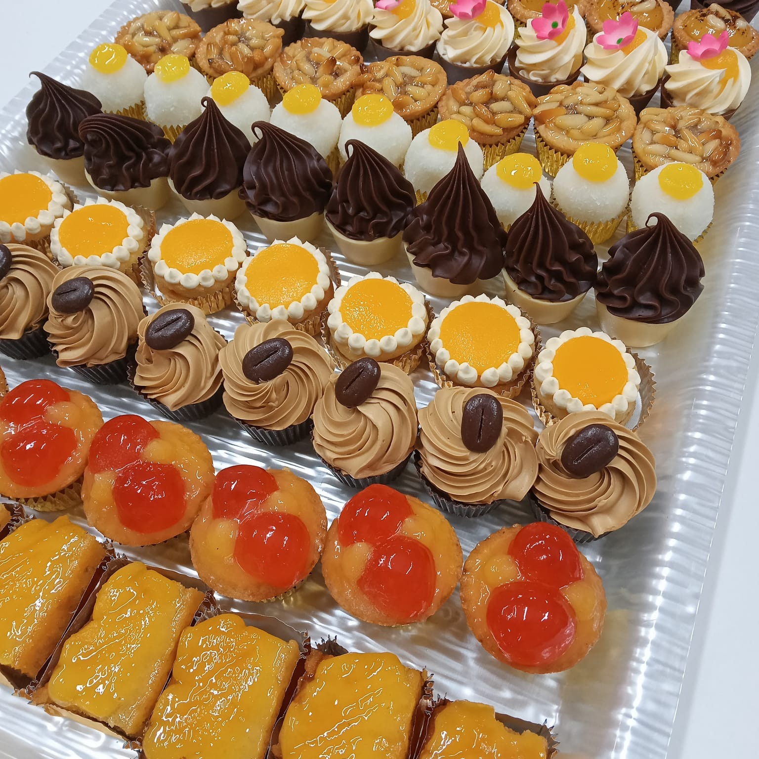 WhatsApp Image 2025-05-19 at 08.21.43 postres individuals